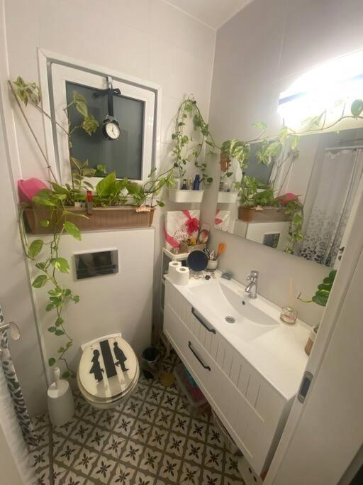 Sarin Room Йехуд Экстерьер фото